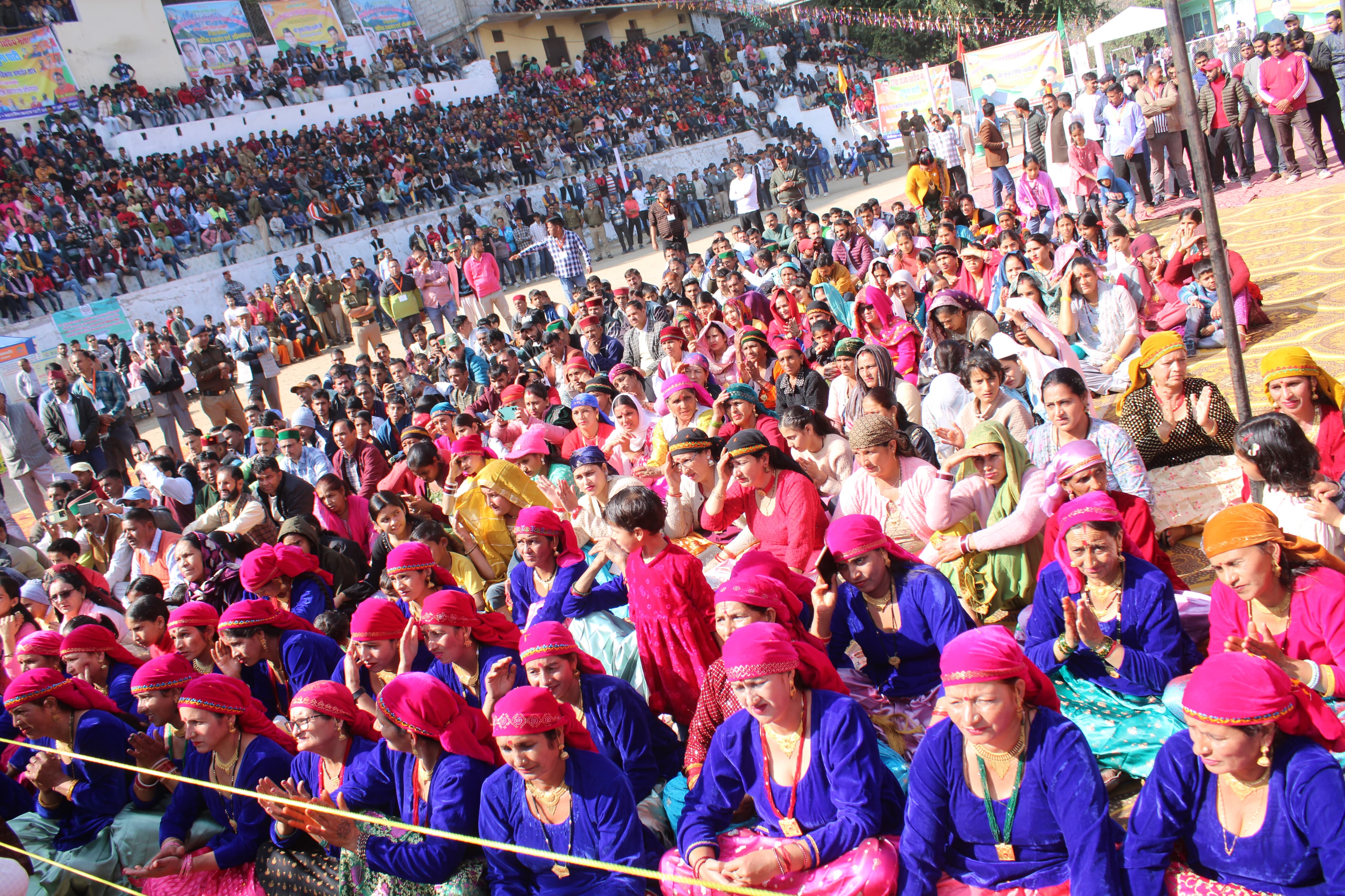 यमुनाघाटी क्रीड़ा एवं सांस्कृतिक विकास समारोह के आयोजन के लिए पांच लाख रूपये की घोषणा यमुनाघाटी क्रीड़ा एवं सांस्कृतिक विकास समारोह के आयोजन के लिए पांच लाख रूपये की घोषणा