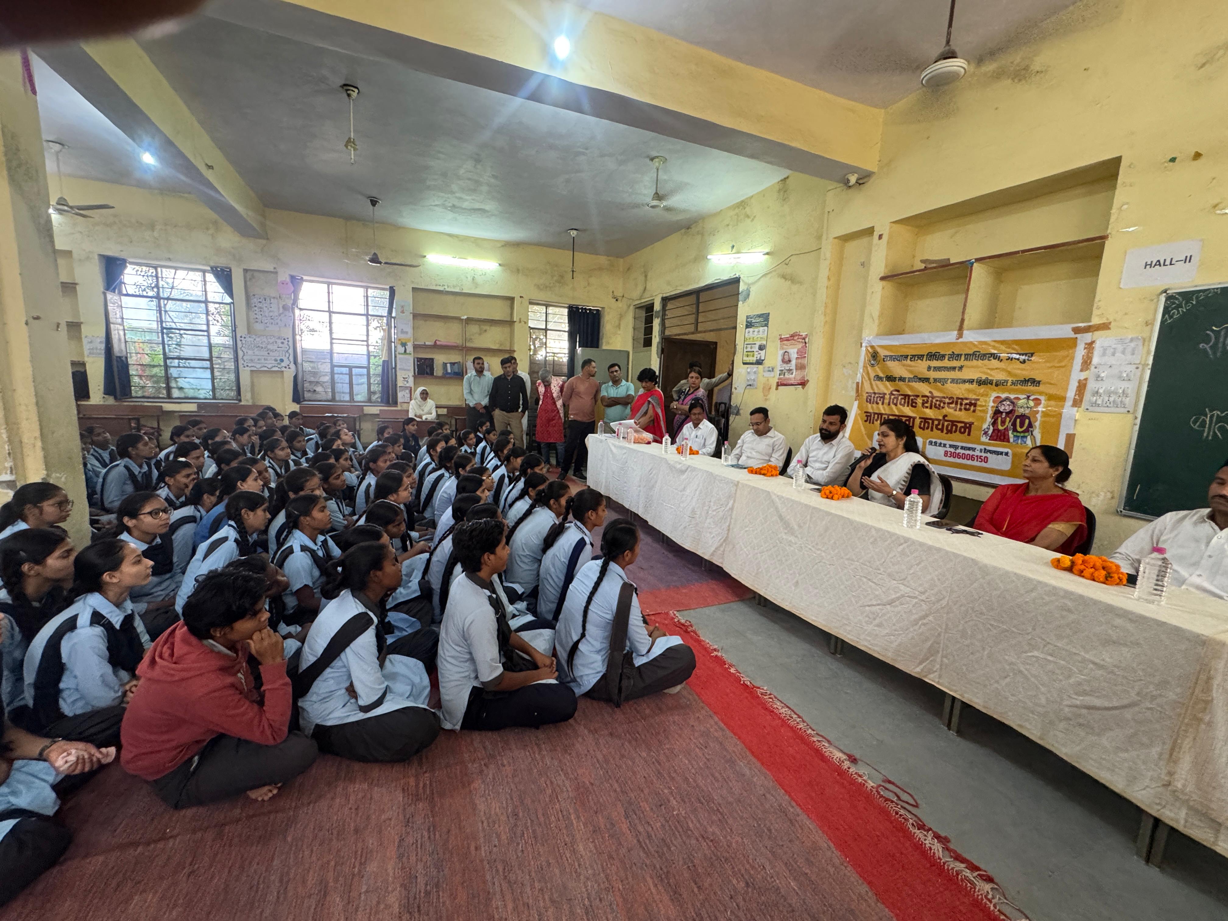 बाल विवाह रोकथाम थीम पर नुक्कड़ नाटक का आयोजन बाल विवाह रोकथाम थीम पर नुक्कड़ नाटक का आयोजन