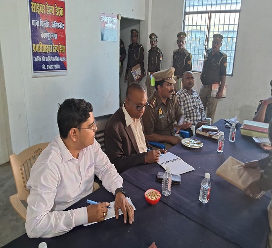 उप्र शासन नियोजन विभाग के जेष्ठ मूल्यांकन अधिकारी डॉ.सतराम का छाया चित्र उप्र शासन नियोजन विभाग के जेष्ठ मूल्यांकन अधिकारी डॉ.सतराम का छाया चित्र