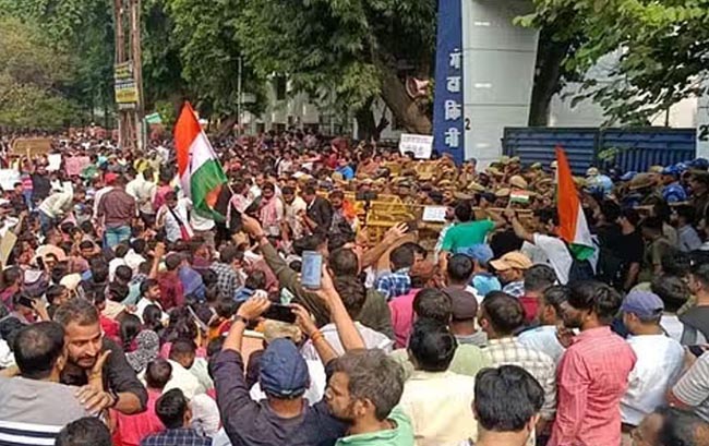 प्रदर्शन प्रदर्शन