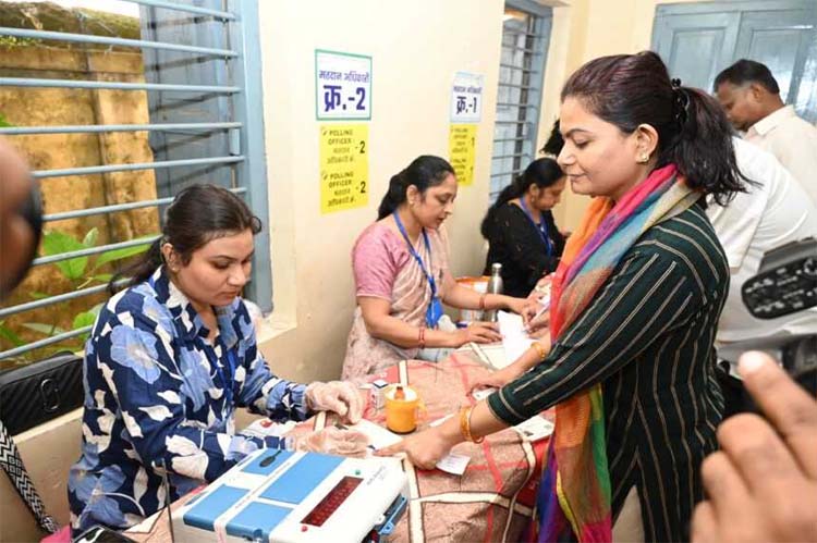 रायपुर दक्षिण विधानसभा उपचुनाव रायपुर दक्षिण विधानसभा उपचुनाव