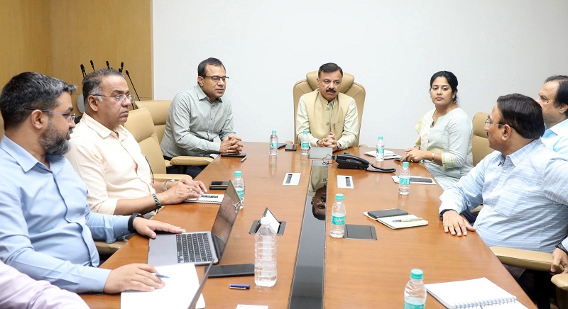 स्कूल शिक्षा मंत्री विजन-@2047 पर चर्चा करते हुए स्कूल शिक्षा मंत्री विजन-@2047 पर चर्चा करते हुए