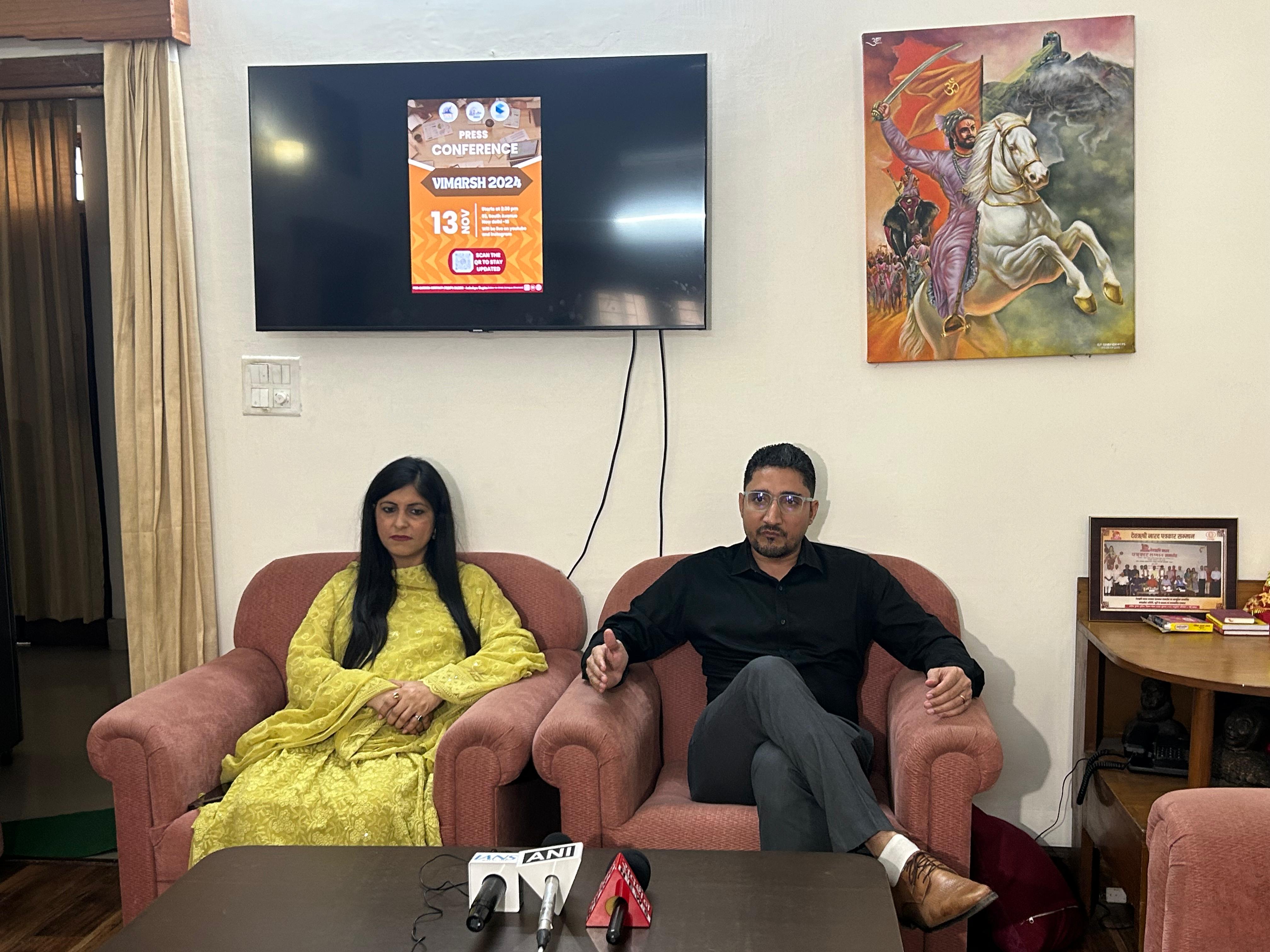 युवा के संयोजक कविंद्र तालियान और संयोजिका डॉ. मीनू रानी युवा के संयोजक कविंद्र तालियान और संयोजिका डॉ. मीनू रानी