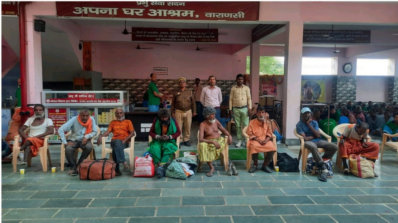 भिक्षावृत्ति में लिप्त लोग अपना घर आश्रम में:फोटो बच्चा गुप्ता भिक्षावृत्ति में लिप्त लोग अपना घर आश्रम में:फोटो बच्चा गुप्ता
