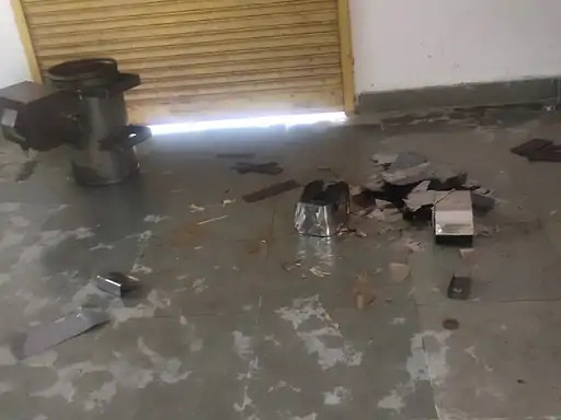 कंपनी से ट्रांसफार्मर का क्वाईल, वैल्डिंग सैट, मशीन की मोटर, चाबियां आदि चोरी हुआ कंपनी से ट्रांसफार्मर का क्वाईल, वैल्डिंग सैट, मशीन की मोटर, चाबियां आदि चोरी हुआ