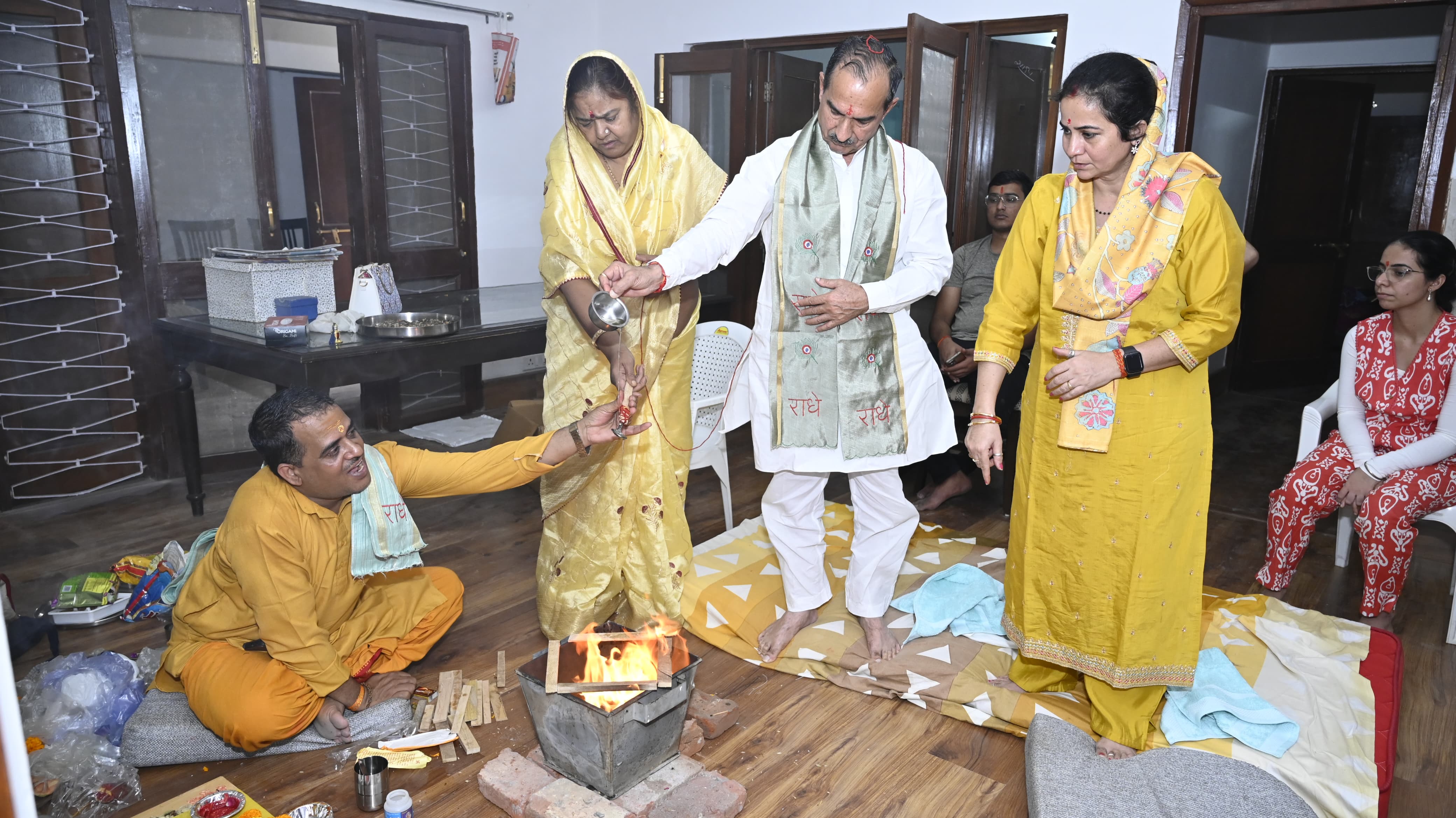 भाजपा प्रदेश अध्यक्ष मदन राठौड ने दिल्ली में नए आवास में किया गृह प्रवेश भाजपा प्रदेश अध्यक्ष मदन राठौड ने दिल्ली में नए आवास में किया गृह प्रवेश