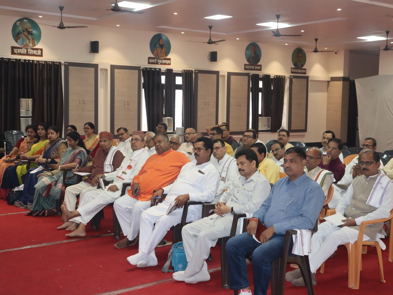 हमें विज्ञान के साथ-साथ प्रज्ञान भी होना होगा: डॉक्टर सौरभ मालवीय* हमें विज्ञान के साथ-साथ प्रज्ञान भी होना होगा: डॉक्टर सौरभ मालवीय*