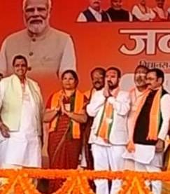 भाजपा काशी क्षेत्र के अध्यक्ष दिलीप पटेल ने मुख्यमंत्री योगी आदित्यनाथ के कार्यक्रम से पूर्व मनीष ति्पाठी काे दिलाई पार्टी की सदस्यता दिलाई। भाजपा काशी क्षेत्र के अध्यक्ष दिलीप पटेल ने मुख्यमंत्री योगी आदित्यनाथ के कार्यक्रम से पूर्व मनीष ति्पाठी काे दिलाई पार्टी की सदस्यता दिलाई।