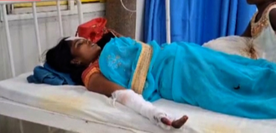 इलाजरत घायल श्रद्धालु इलाजरत घायल श्रद्धालु