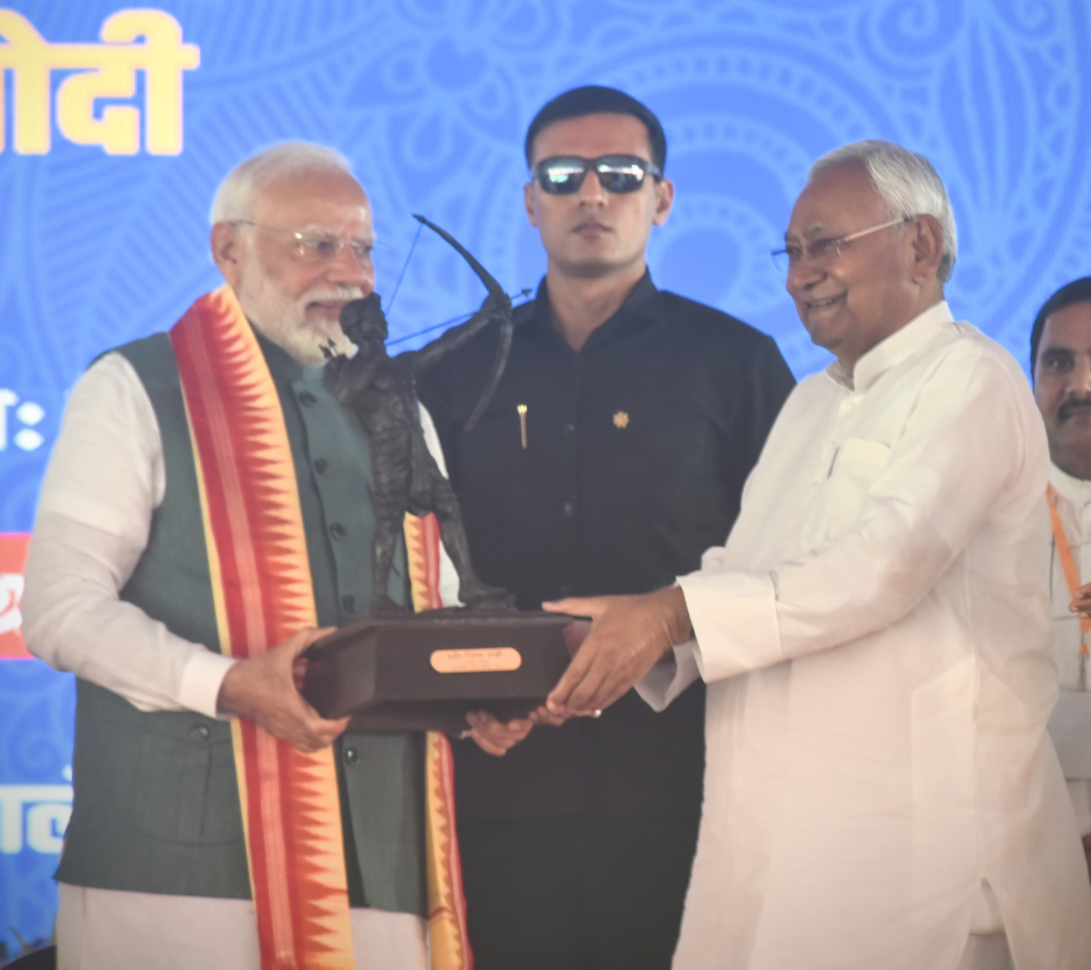 जनजातीय गौरव सम्मान के मौके पर सीएम नीतीश जनजातीय गौरव सम्मान के मौके पर सीएम नीतीश