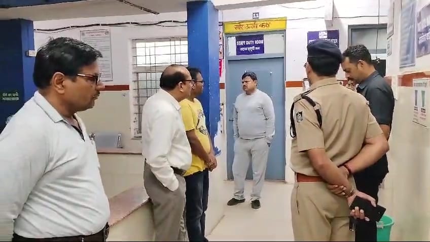 कार्य में लापरवाही बरतने पर बीएमओ करैरा के विरुद्ध कार्यवाही के लिए संभाग आयुक्त को भेजा प्रस्ताव कार्य में लापरवाही बरतने पर बीएमओ करैरा के विरुद्ध कार्यवाही के लिए संभाग आयुक्त को भेजा प्रस्ताव