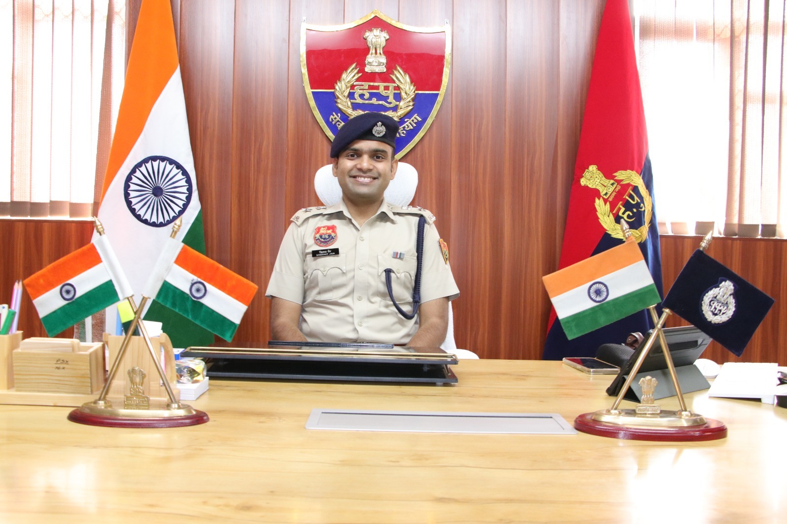 एसपी िसदांत जैन्व एसपी िसदांत जैन्व
