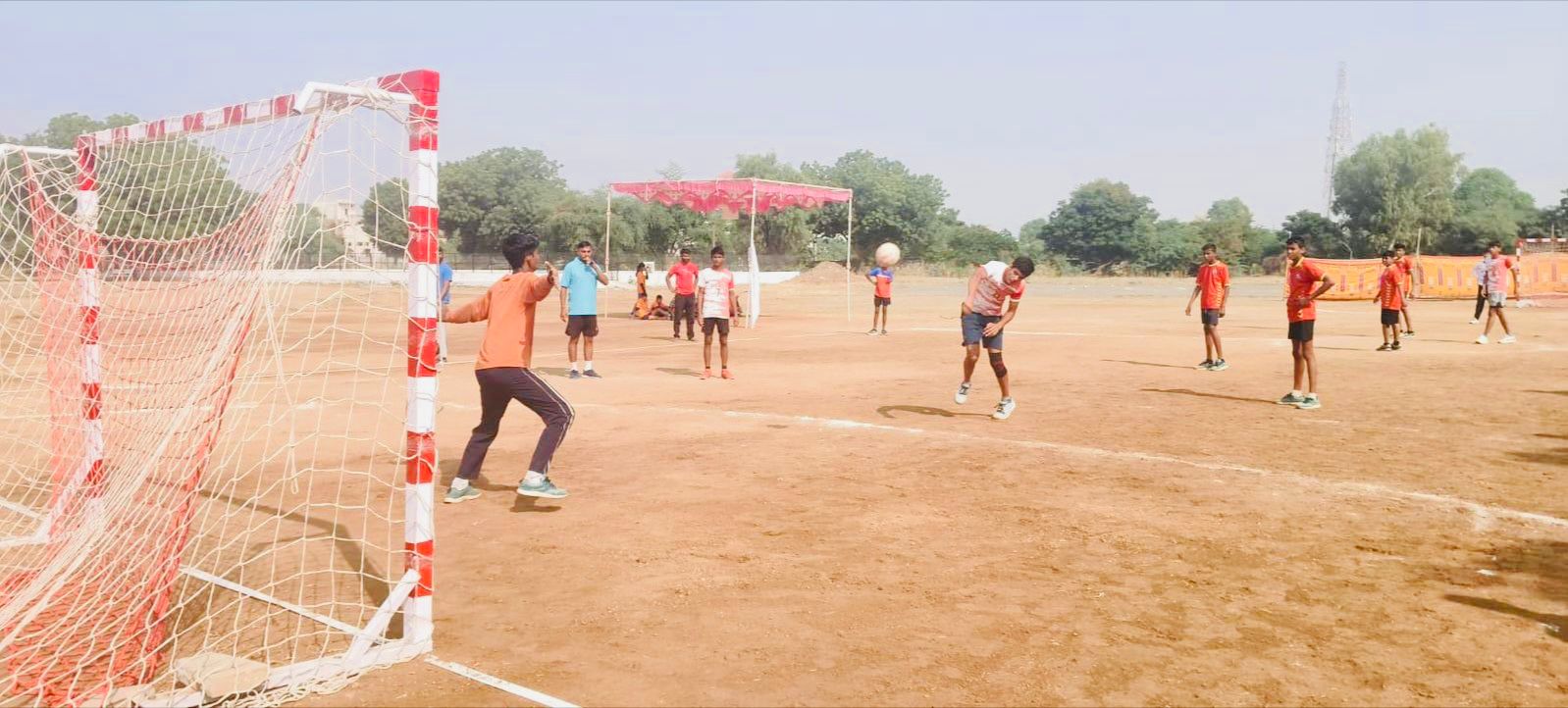 जयपुर दोनों वर्गों के फाइनल में: बालक वर्ग में श्रीगंगानगर से व बालिका वर्ग में हनुमानगढ़ से मुक़ाबला जयपुर दोनों वर्गों के फाइनल में: बालक वर्ग में श्रीगंगानगर से व बालिका वर्ग में हनुमानगढ़ से मुक़ाबला