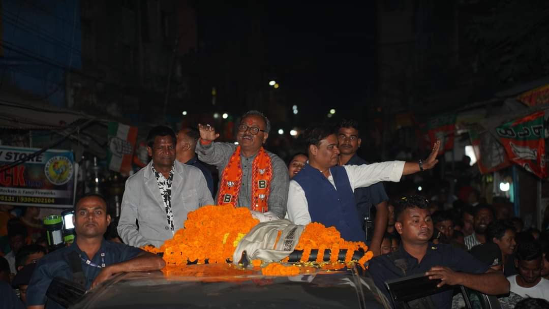 रोड शो का फोटो रोड शो का फोटो