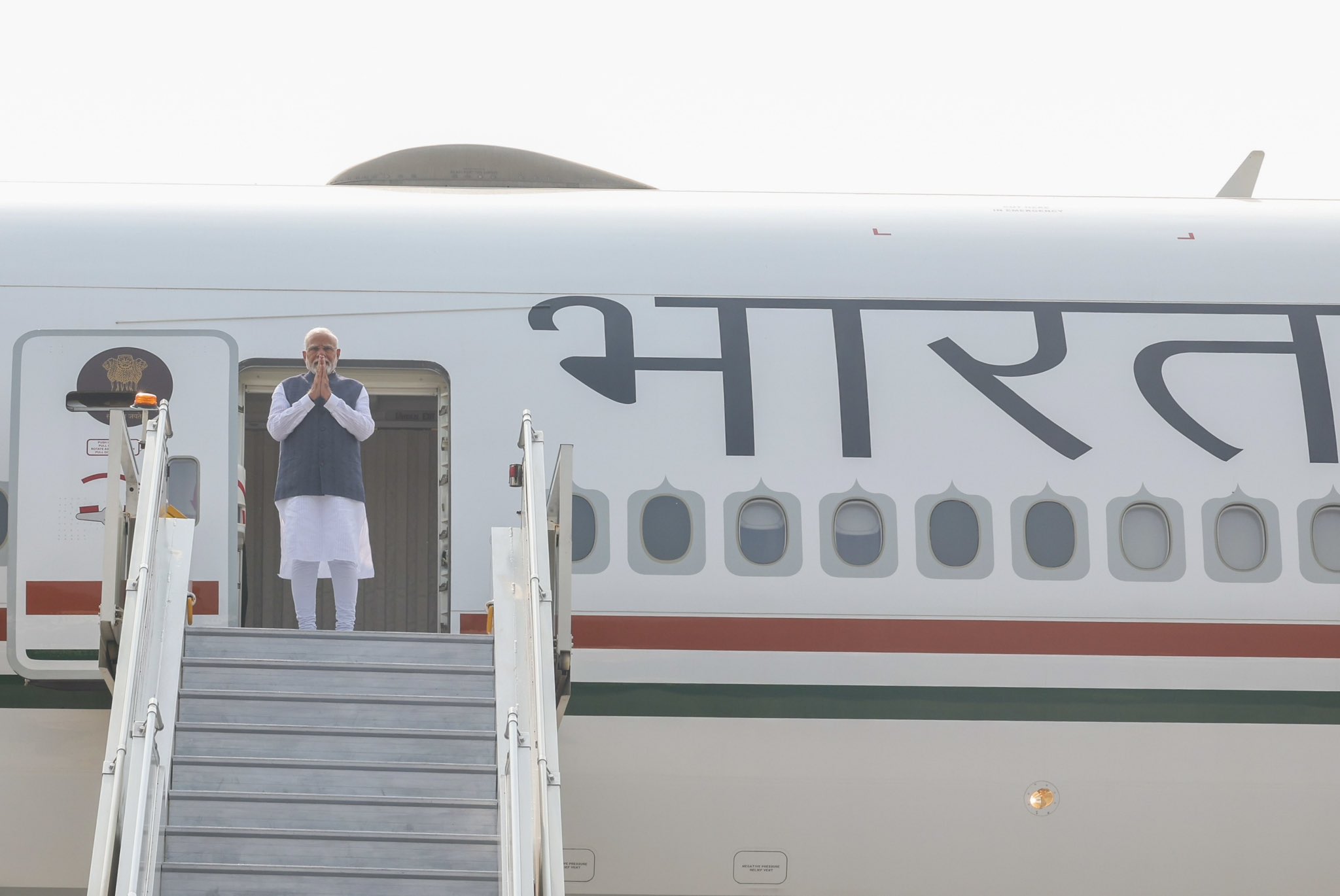 प्रधानमंत्री तीन देशों की यात्रा पर रवाना प्रधानमंत्री तीन देशों की यात्रा पर रवाना