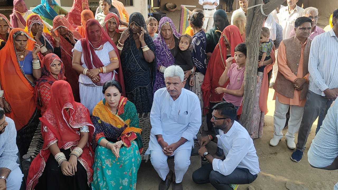 मृग छला स्नान के लिए पवित्र पुष्कर सरोवर में उमड़ा आस्था जनसैलाब