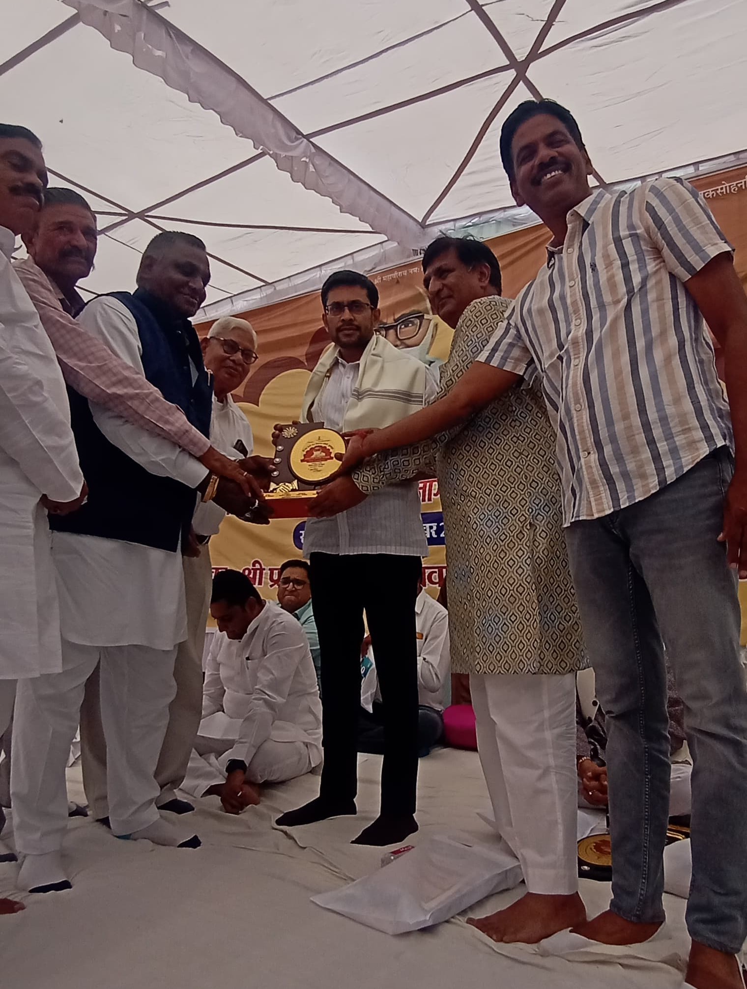 राष्ट्रीय मिर्गी दिवस पर गुलाबपुरा में जागरूकता रैली और संगोष्ठी का हुआ आयोजन विशाल निःशुल्क मिर्गी रोग शिविर में 228 मरीज हुए लाभान्वित 5 राष्ट्रीय मिर्गी दिवस पर गुलाबपुरा में जागरूकता रैली और संगोष्ठी का हुआ आयोजन विशाल निःशुल्क मिर्गी रोग शिविर में 228 मरीज हुए लाभान्वित 5