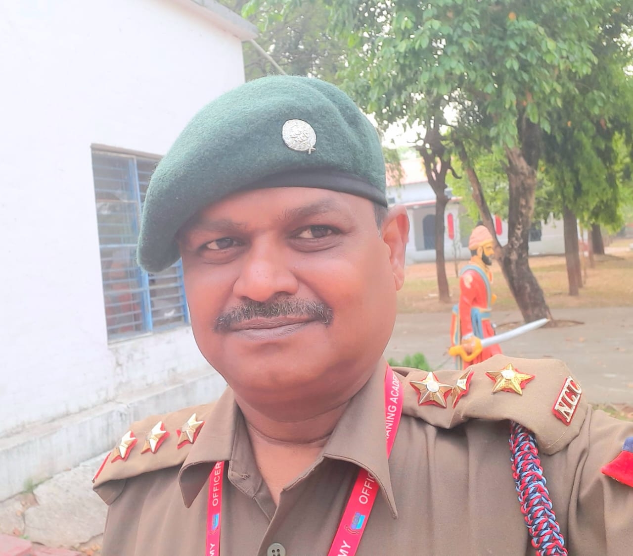 कैप्टन गौतम कैप्टन गौतम