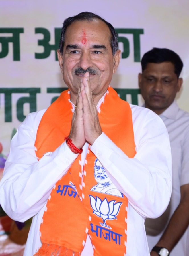 लोकतंत्र के उत्सव में मतदाताओं ने बढ़-चढ़ कर निभाई सहभागिता, देवतुल्य मतदाताओं का आभारः मदन राठौड़ लोकतंत्र के उत्सव में मतदाताओं ने बढ़-चढ़ कर निभाई सहभागिता, देवतुल्य मतदाताओं का आभारः मदन राठौड़