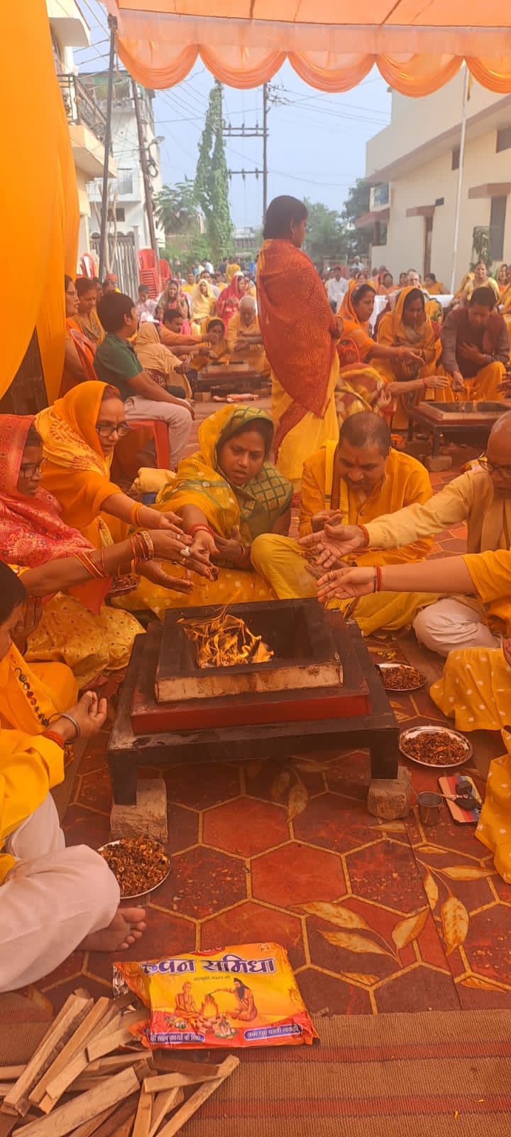 *जन जन के सुख, शांति, समृद्धि, स्वास्थ्य, सुरक्षा, दिर्घायु जीवन एवं उज्ज्वल भविष्य हेतु गायत्री महायज्ञ* *जन जन के सुख, शांति, समृद्धि, स्वास्थ्य, सुरक्षा, दिर्घायु जीवन एवं उज्ज्वल भविष्य हेतु गायत्री महायज्ञ*