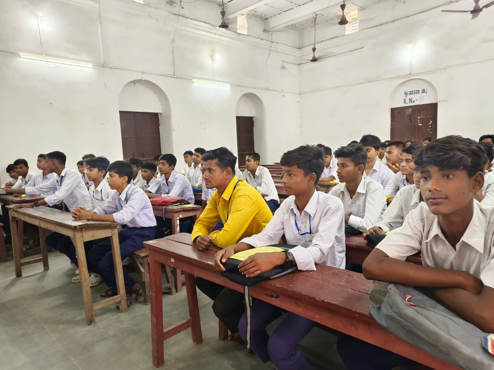 बच्चों के कानूनी अधिकार पर विधिक जागरूकता कार्यक्रम आयोजित बच्चों के कानूनी अधिकार पर विधिक जागरूकता कार्यक्रम आयोजित