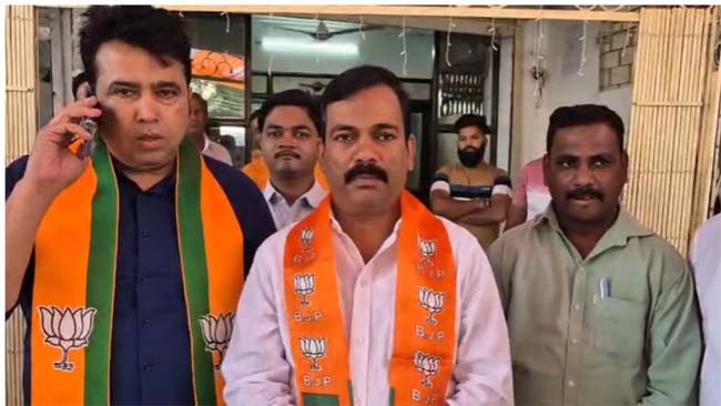 बहुजन विकास अघाड़ी का दहाणू विधानसभा क्षेत्र का उम्मीदवार भाजपा में शामिल बहुजन विकास अघाड़ी का दहाणू विधानसभा क्षेत्र का उम्मीदवार भाजपा में शामिल