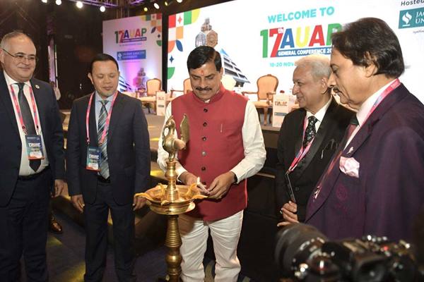 मुख्यमंत्री ने किया एसोसिएशन ऑफ यूनिवर्सिटीज ऑफ एशिया एंड द पैसिफिक के 17वें सम्मेलन का शुभारंभ मुख्यमंत्री ने किया एसोसिएशन ऑफ यूनिवर्सिटीज ऑफ एशिया एंड द पैसिफिक के 17वें सम्मेलन का शुभारंभ