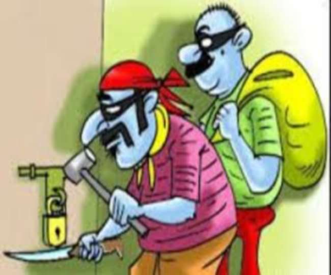 पलवल : ढ़ाई लाख कैश-सोने-चांदी के जेवर चुराए,दरवाजा तोड़ कर घर में घुसे चोर पलवल : ढ़ाई लाख कैश-सोने-चांदी के जेवर चुराए,दरवाजा तोड़ कर घर में घुसे चोर