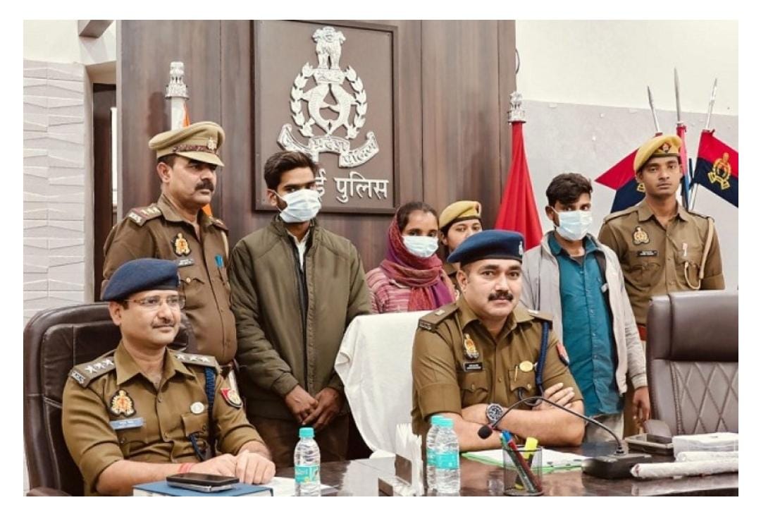 लड़की ने भाई के साथ मिलकर प्रेमी की हत्या कर दी लड़की ने भाई के साथ मिलकर प्रेमी की हत्या कर दी