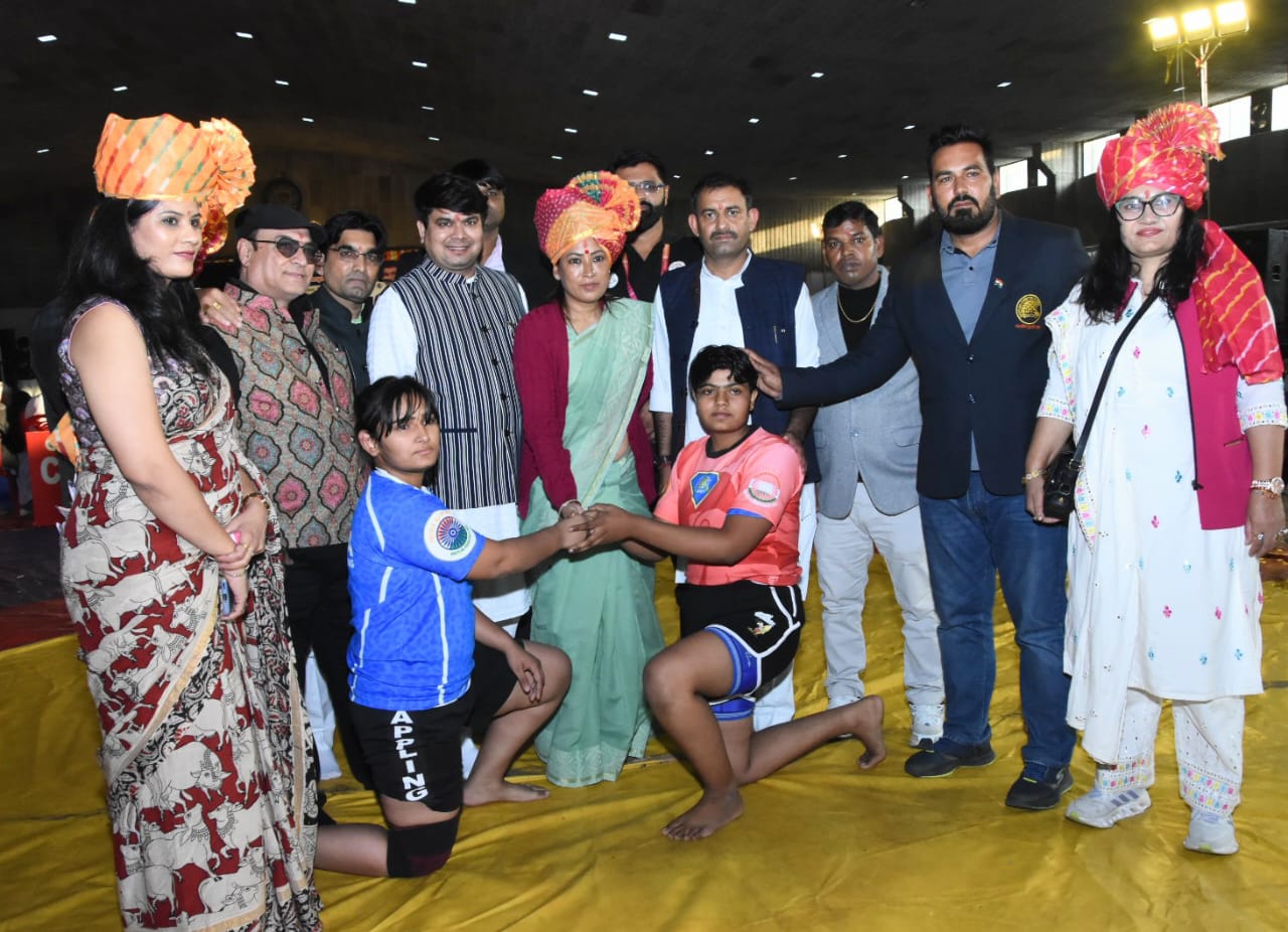 ग्रेपलिंग समापन में खेल मंत्री रेखा आर्य ग्रेपलिंग समापन में खेल मंत्री रेखा आर्य