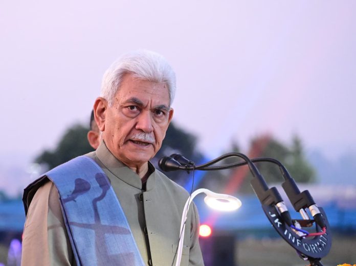 उपराज्यपाल ने जम्मू फिल्म महोत्सव और श्रीनगर के अंतर्राष्ट्रीय फिल्म महोत्सव के संयुक्त संस्करण का किया उद्घाटन उपराज्यपाल ने जम्मू फिल्म महोत्सव और श्रीनगर के अंतर्राष्ट्रीय फिल्म महोत्सव के संयुक्त संस्करण का किया उद्घाटन