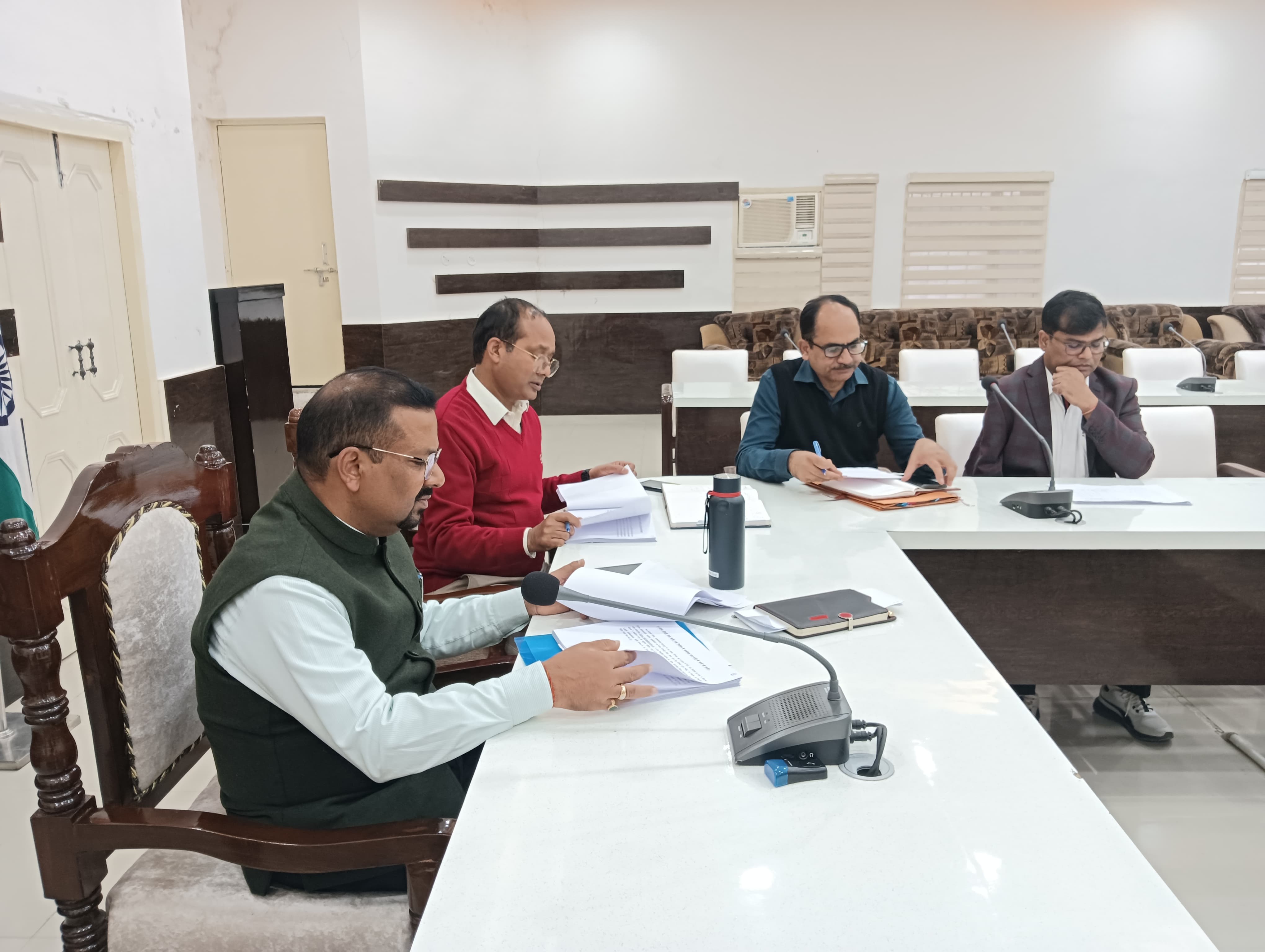 राष्ट्रीय खेलों को लेकर बैठक राष्ट्रीय खेलों को लेकर बैठक