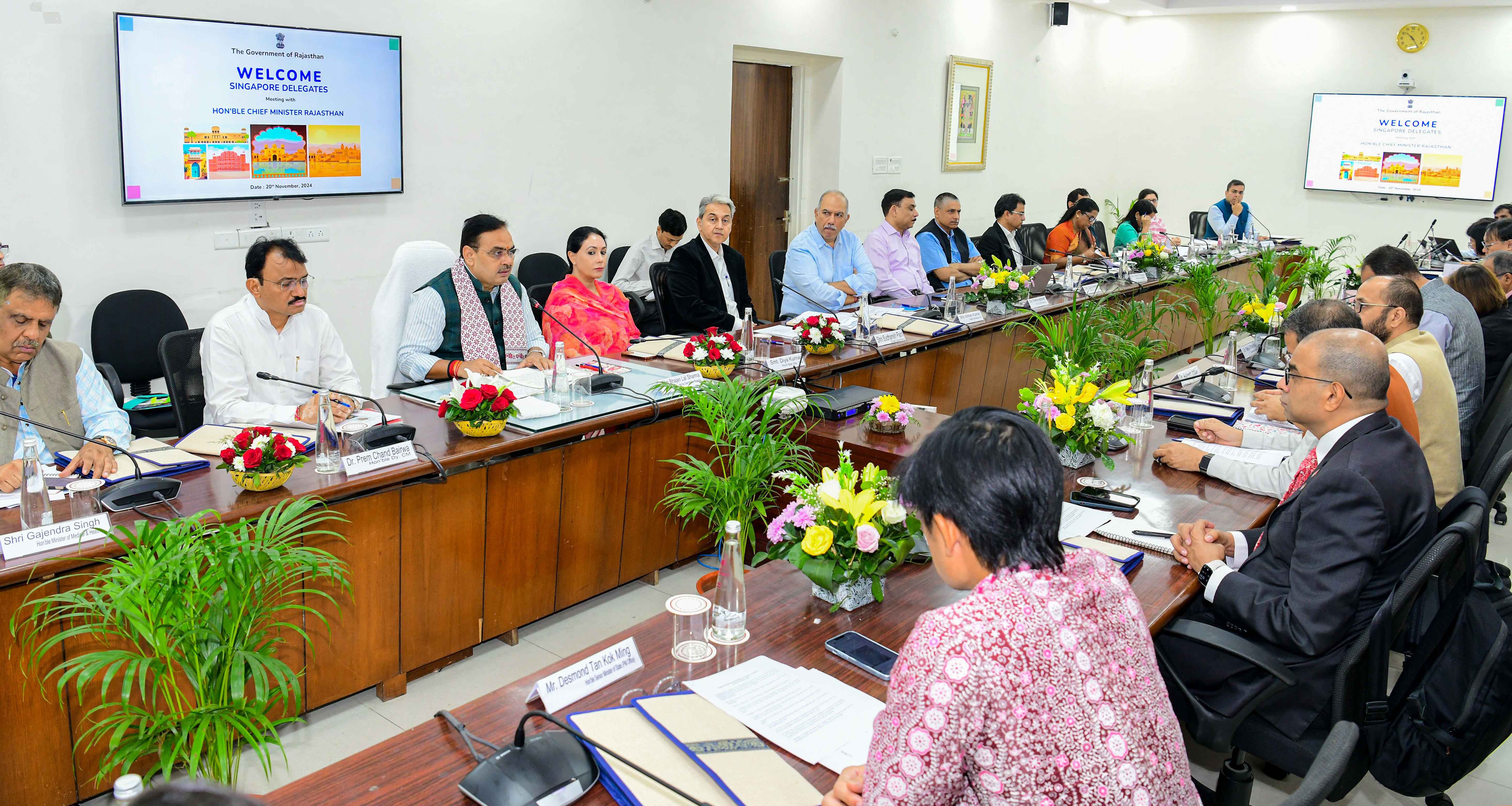 मुख्यमंत्री से सिंगापुर प्रतिनिधिमंडल की मुलाकात मुख्यमंत्री से सिंगापुर प्रतिनिधिमंडल की मुलाकात