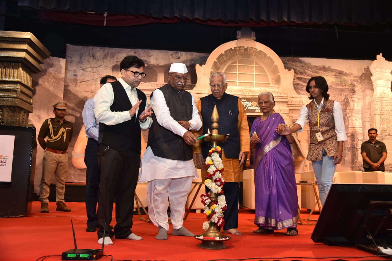सफलता उन्हें ही मिलती हैं जो निरंतर मेहनत करते हैं :राज्यपाल सफलता उन्हें ही मिलती हैं जो निरंतर मेहनत करते हैं :राज्यपाल