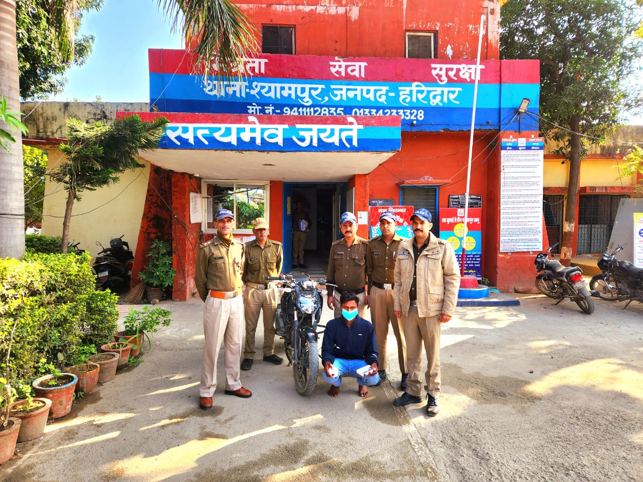 गिरफ्तार नशा तस्कर शांतनु गिरफ्तार नशा तस्कर शांतनु