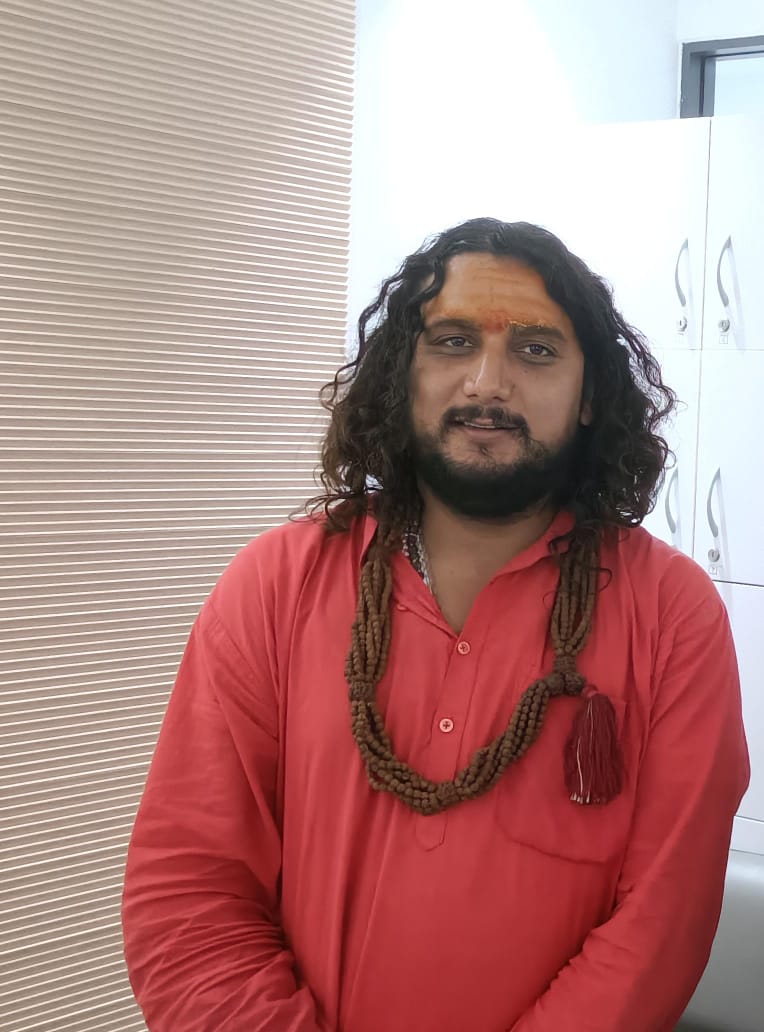 महेंद्र शुभम गिरी महेंद्र शुभम गिरी
