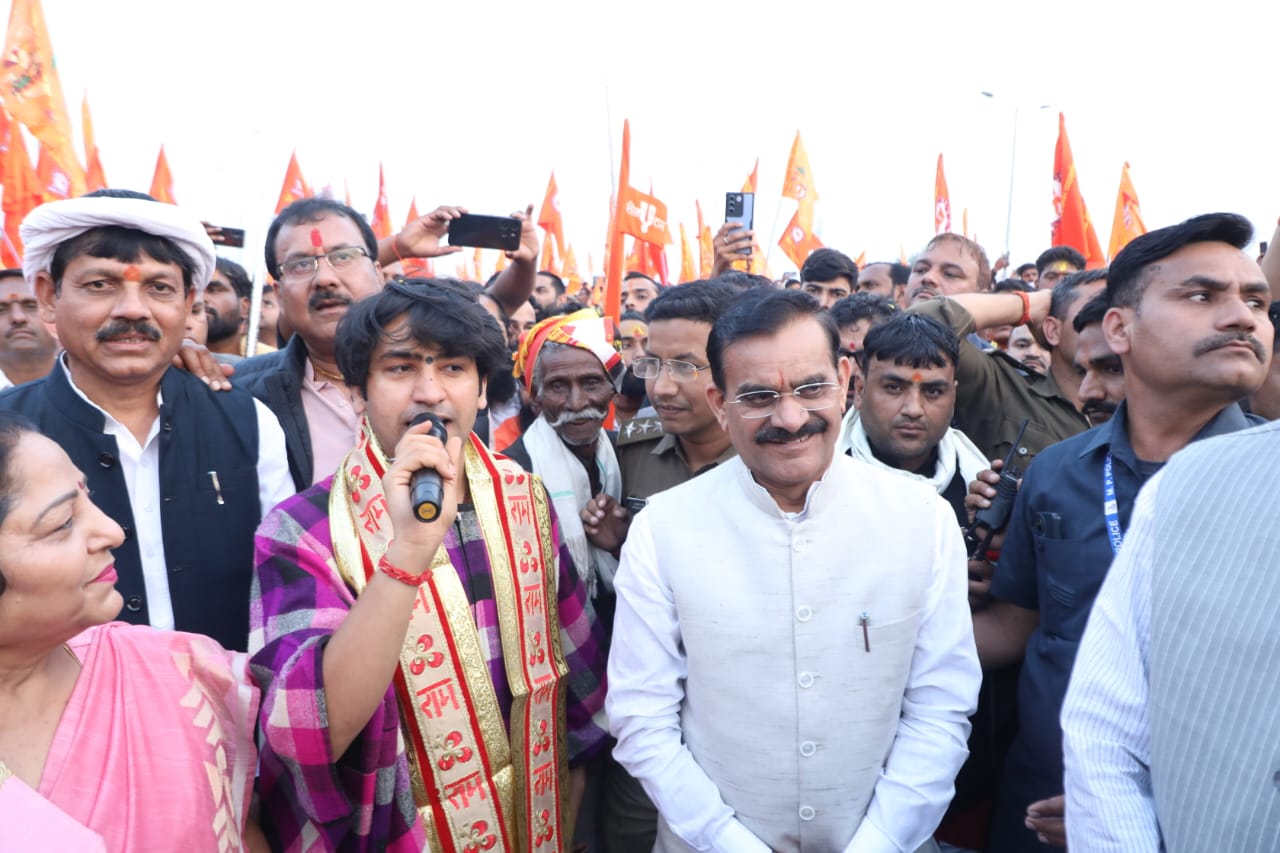 छतरपुर में ‘‘सनातन हिंदू एकता पदयात्रा‘‘ में हुए शामिल वीडी शर्मा छतरपुर में ‘‘सनातन हिंदू एकता पदयात्रा‘‘ में हुए शामिल वीडी शर्मा