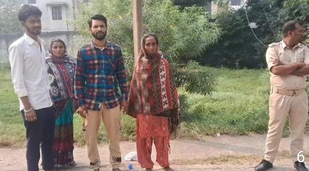 मृतका के परिजन मृतका के परिजन
