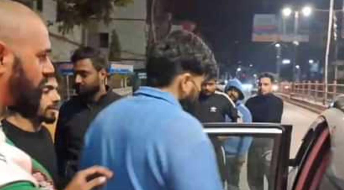 युटुबर अरमान मलिक व सौरभ युटुबर अरमान मलिक व सौरभ