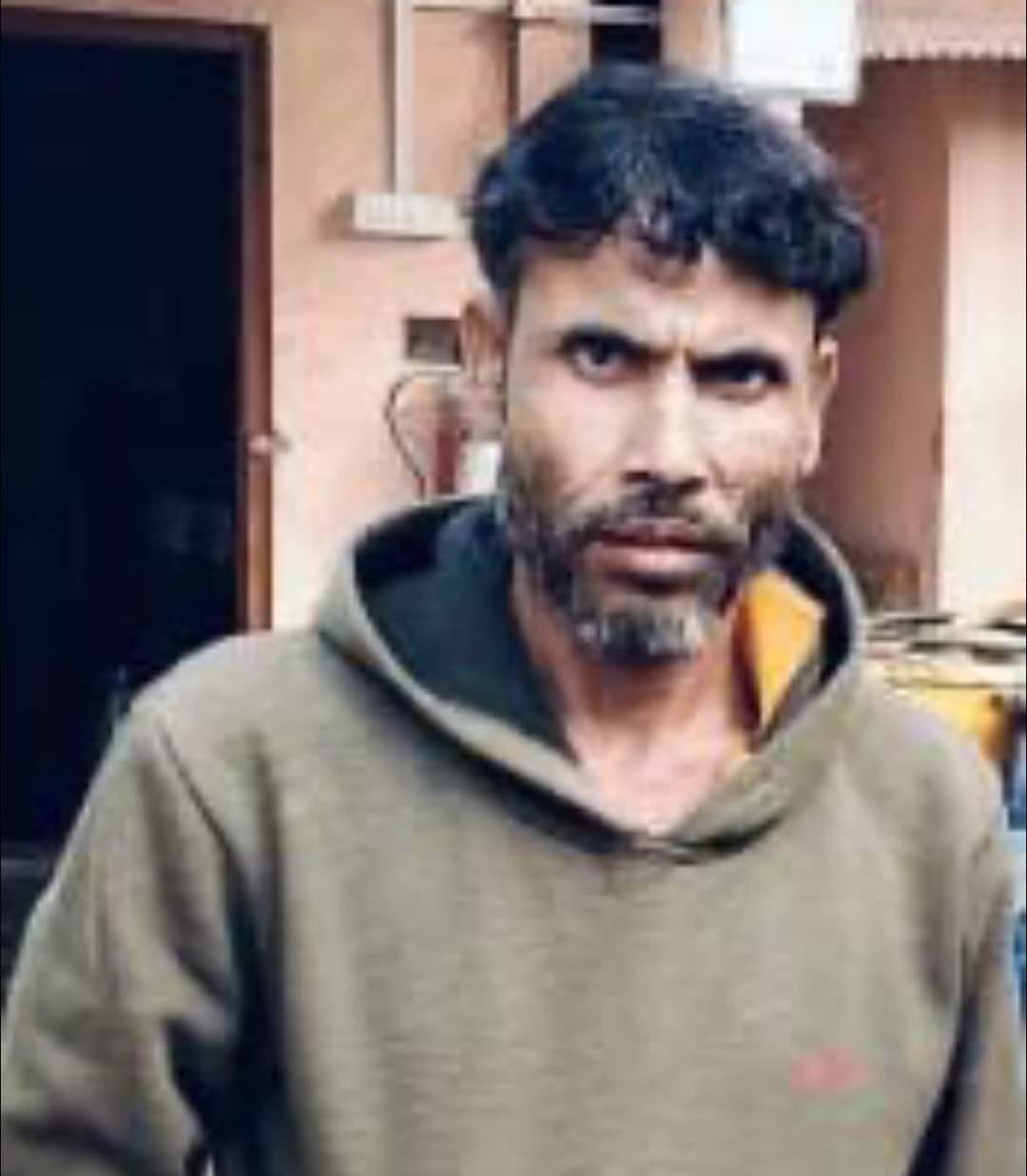 छड़ चुराने के आरोप में एक गिरफ्तार छड़ चुराने के आरोप में एक गिरफ्तार