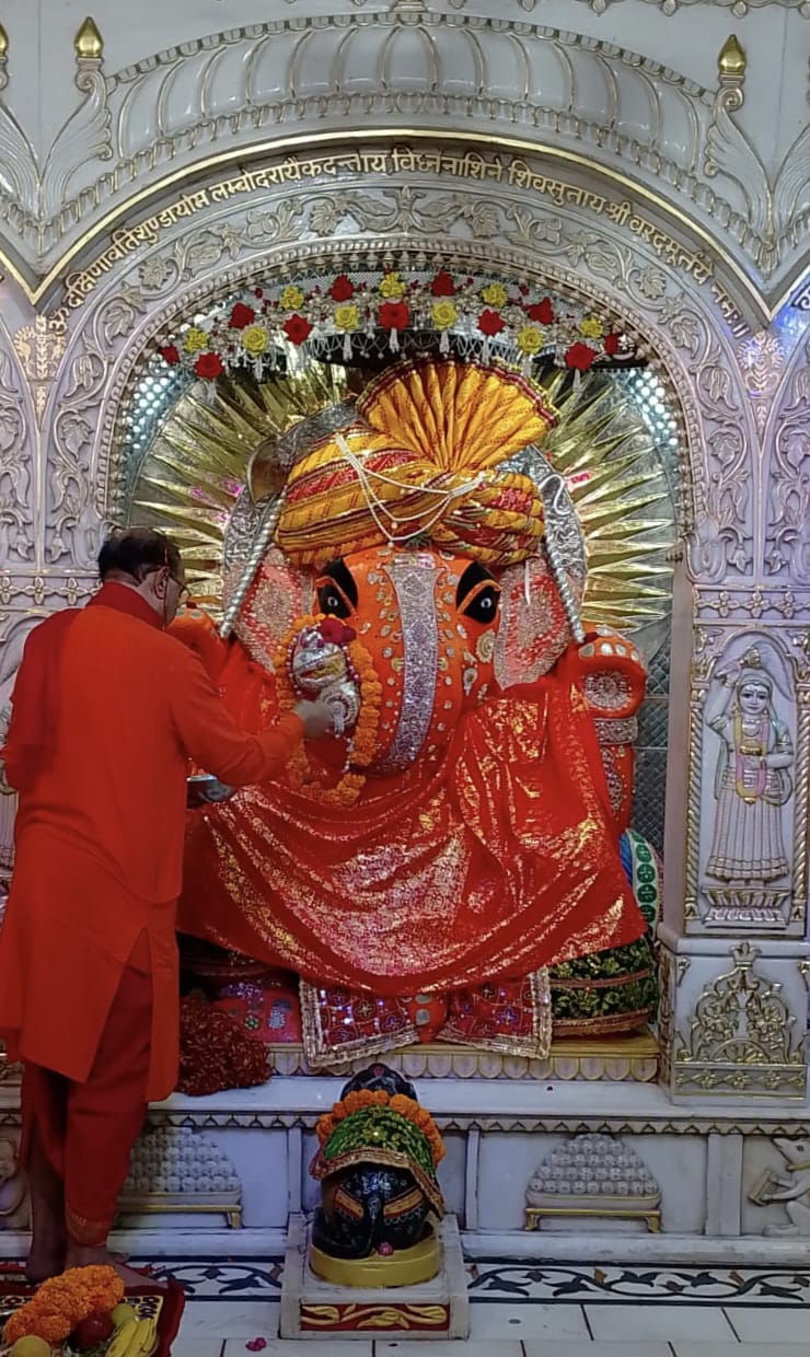 गुरु पुष्य पर्व पर शहरभर के विभिन्न गणेश मंदिरों में हुए भव्य धार्मिक आयोजन गुरु पुष्य पर्व पर शहरभर के विभिन्न गणेश मंदिरों में हुए भव्य धार्मिक आयोजन