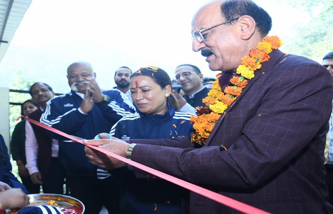 खेल मंत्री रेखा आर्या शुक्रवार को शिवपुरी टिहरी गढ़वाल पहुंचकर राज्य स्तरीय साहसिक परीक्षण केंद्र का शुभारंभ करते हुए। खेल मंत्री रेखा आर्या शुक्रवार को शिवपुरी टिहरी गढ़वाल पहुंचकर राज्य स्तरीय साहसिक परीक्षण केंद्र का शुभारंभ करते हुए।