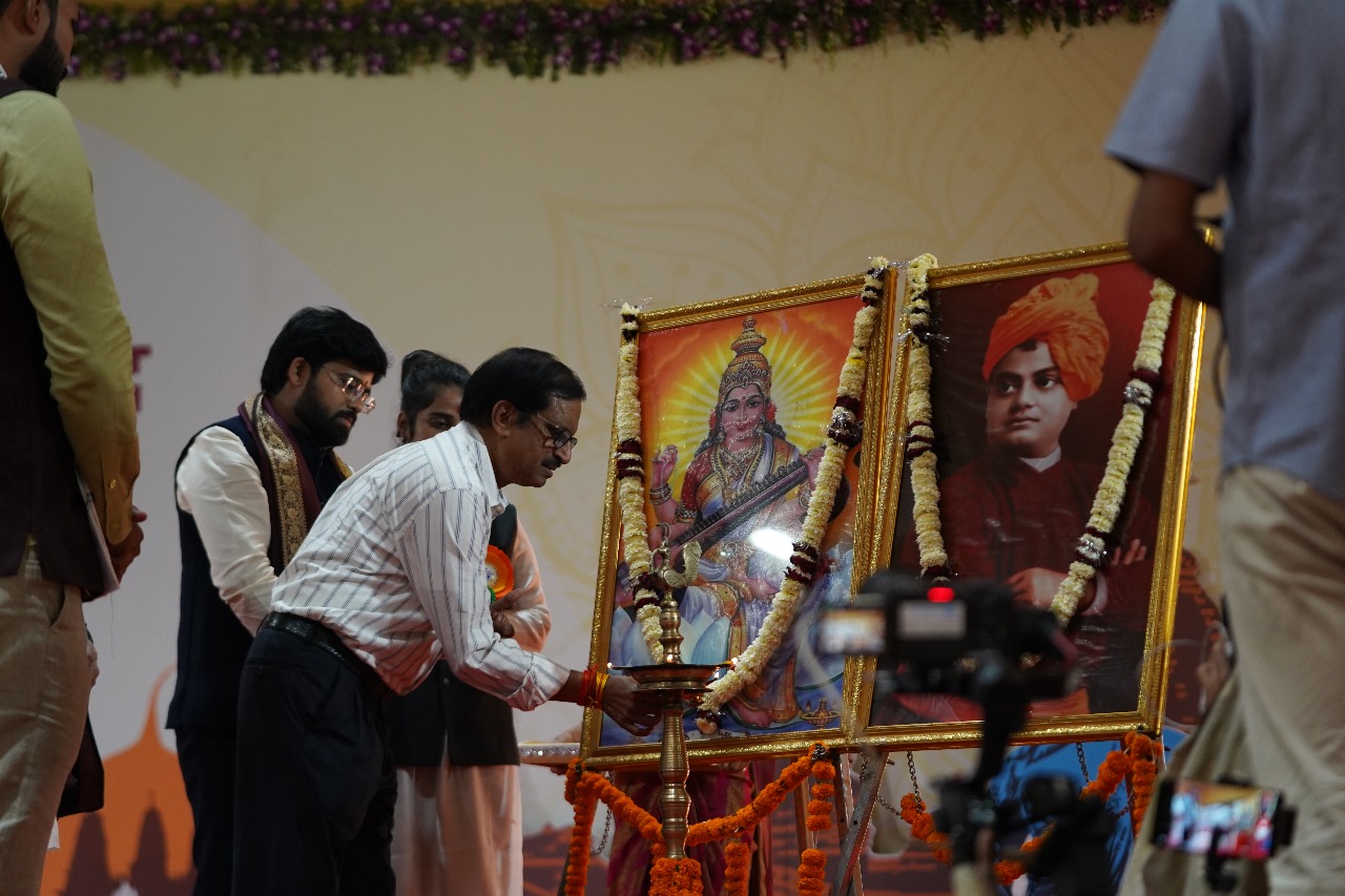 *स्वावलंबन से भारतीय युवाओं का भविष्य होगा उज्ज्वल: श्रीधर वेम्बु।* *स्वावलंबन से भारतीय युवाओं का भविष्य होगा उज्ज्वल: श्रीधर वेम्बु।*