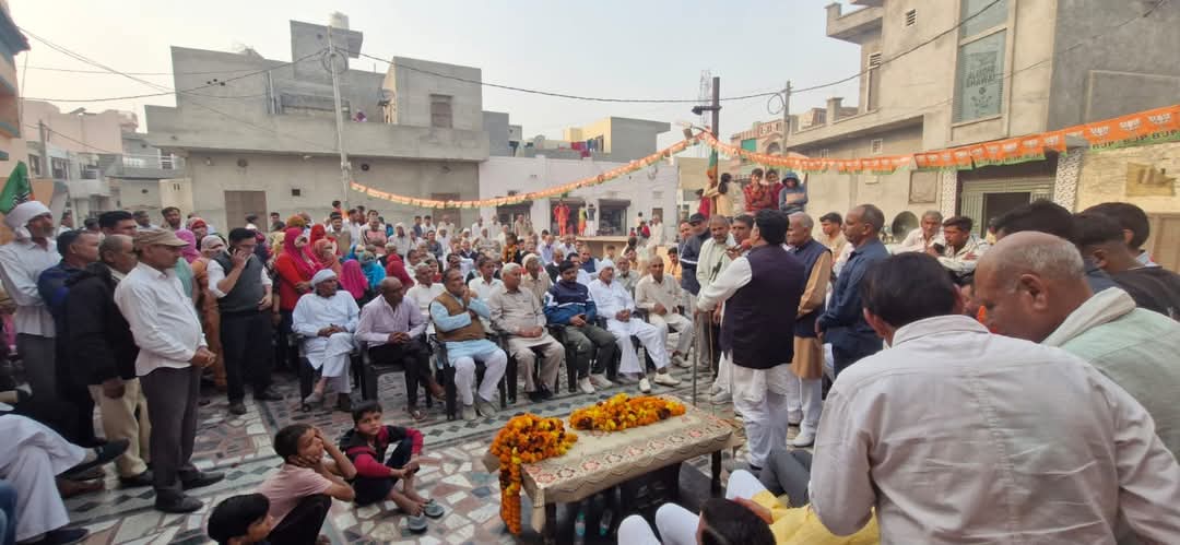 जनसभा को संबोधित करते हुए डा. कृष्ण मिड्ढा। जनसभा को संबोधित करते हुए डा. कृष्ण मिड्ढा।