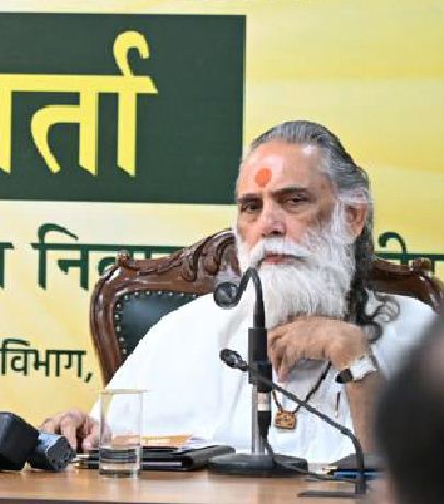 गीता मनीषी स्वामी ज्ञानानंद चंडीगढ़ में गीता जयंती महाेत्सव की जानकारी देते हुए गीता मनीषी स्वामी ज्ञानानंद चंडीगढ़ में गीता जयंती महाेत्सव की जानकारी देते हुए