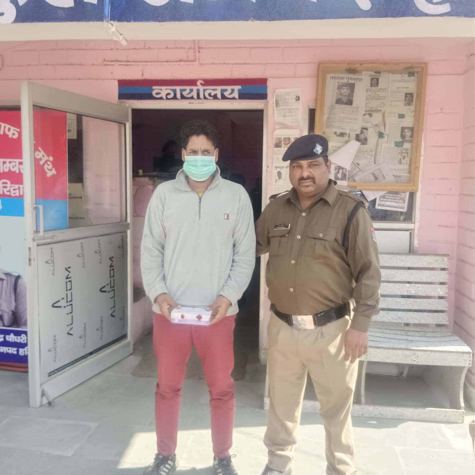 गिरफ्तार नशा तस्कर गिरफ्तार नशा तस्कर