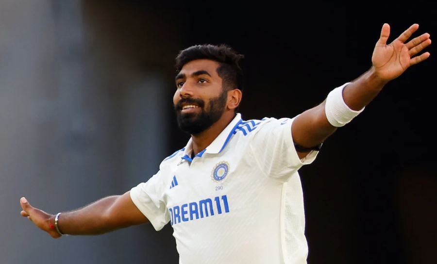 विकेट लेने के बाद जश्न मनाते जसप्रीत बुमराह विकेट लेने के बाद जश्न मनाते जसप्रीत बुमराह