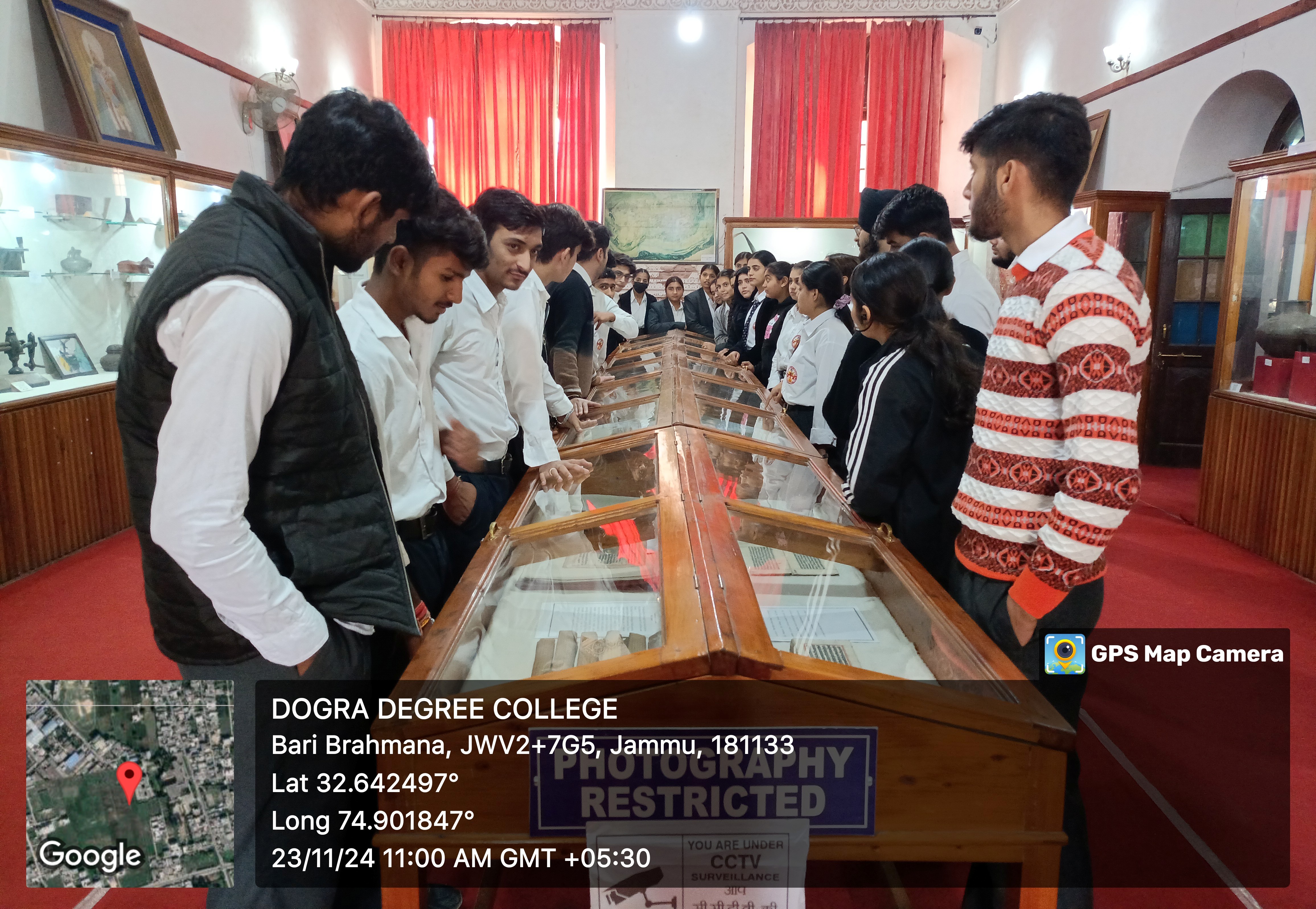 कालेज छात्रों ने मुबारक मंडी परिसर का दौरा किया कालेज छात्रों ने मुबारक मंडी परिसर का दौरा किया
