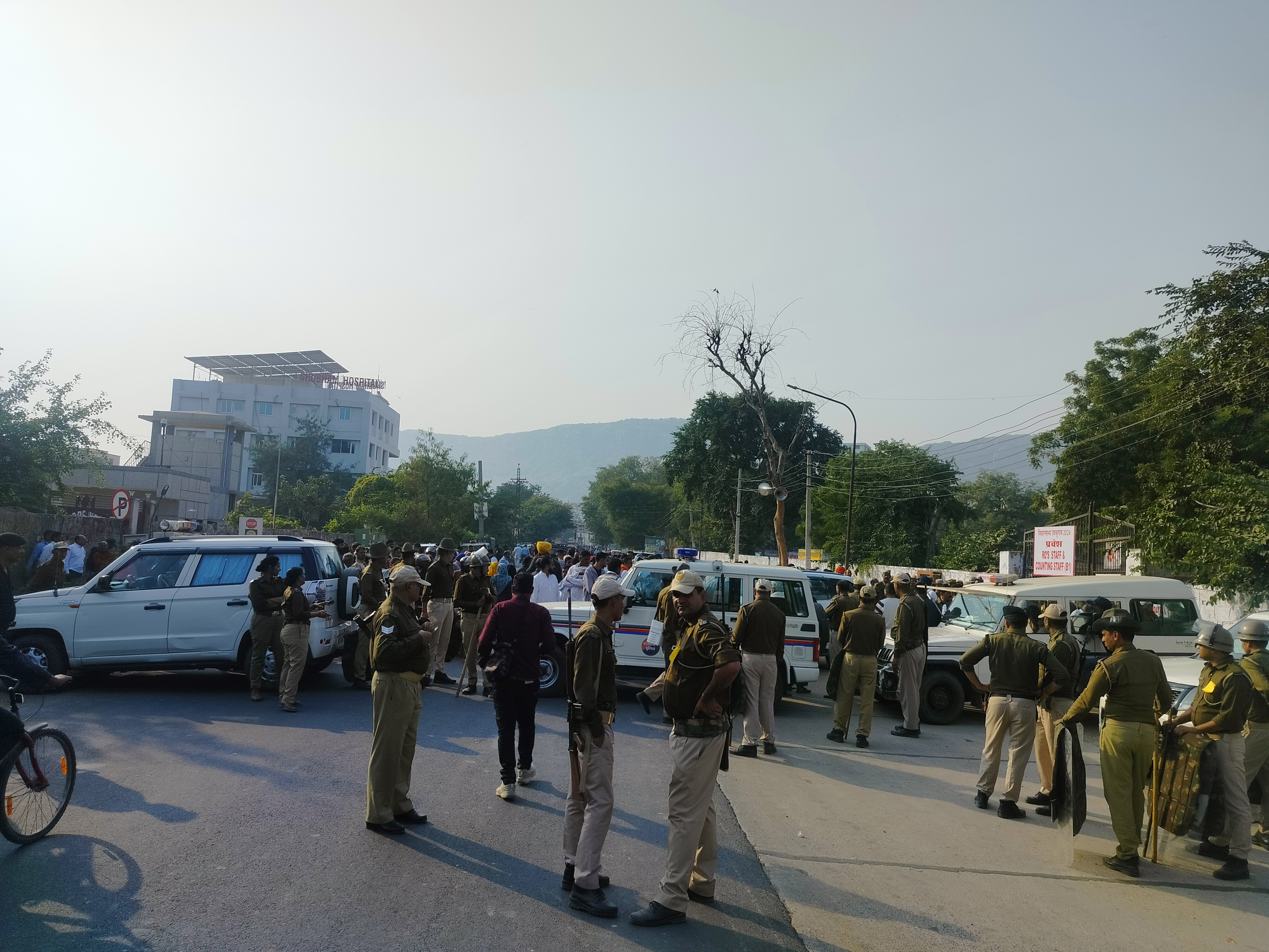 Alwar Alwar
