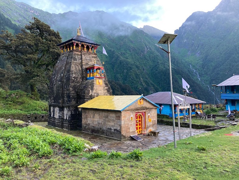 द्वितीय केदार बाबा मद्महेश्वर धाम। द्वितीय केदार बाबा मद्महेश्वर धाम।